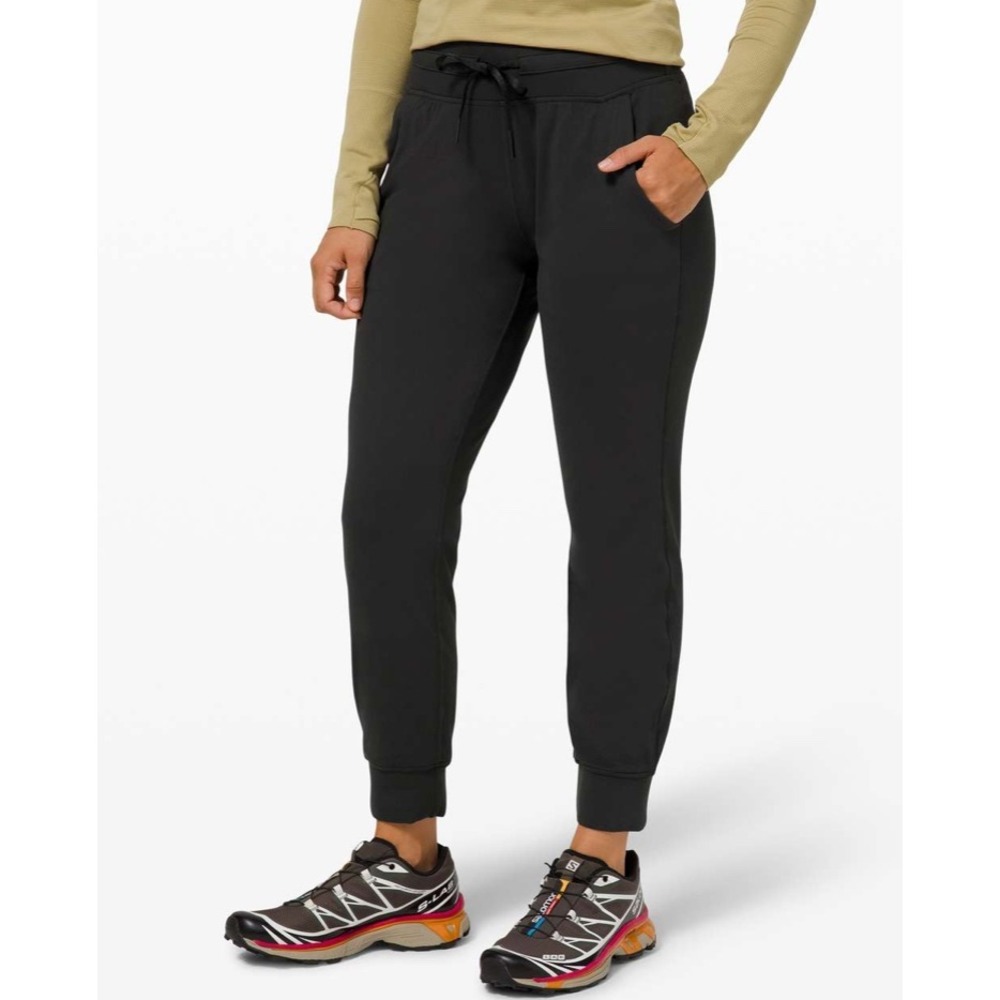 Lululemon Ready to Rulu 7/8 Jogger Pants Size 4 Black Athleisure Workout Casual